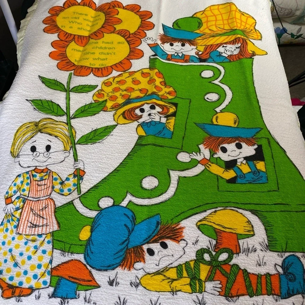 Vintage Old Woman Who Lived in a Shoe Baby Nursery Rhyme Blanket 37x42